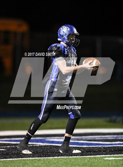 Thumbnail 3 in Harrisonville vs. Webb City photogallery.