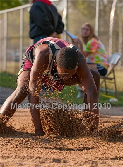 Thumbnail 3 in True Team Section 6AAA (Boys Long and Triple Jump) photogallery.