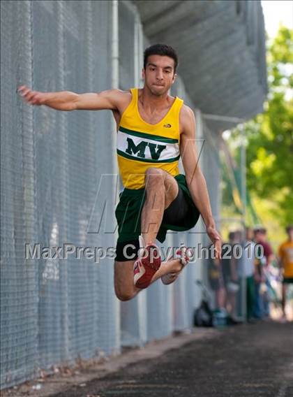 Thumbnail 2 in True Team Section 6AAA (Boys Long and Triple Jump) photogallery.