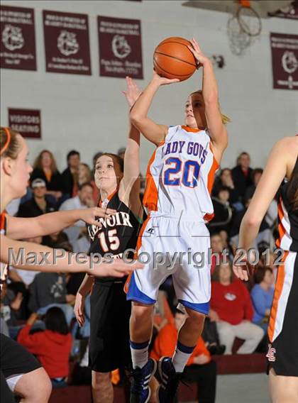 Thumbnail 3 in Lenoir City vs William Blount (4AAA Round 2 Playoff) photogallery.
