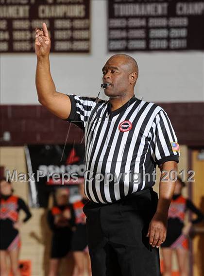 Thumbnail 2 in Lenoir City vs William Blount (4AAA Round 2 Playoff) photogallery.