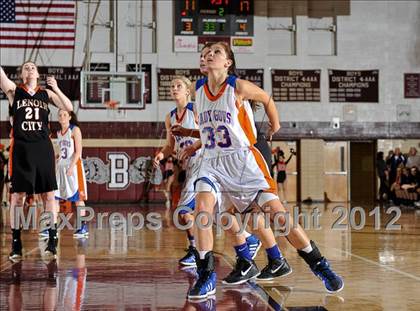 Thumbnail 3 in Lenoir City vs William Blount (4AAA Round 2 Playoff) photogallery.
