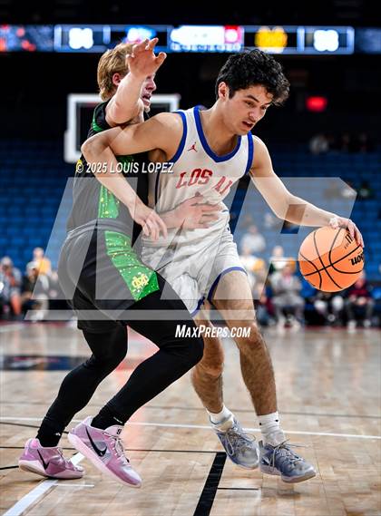 Thumbnail 2 in Los Alamitos vs. Mira Costa (CIF SS DIV 1 Championship) photogallery.