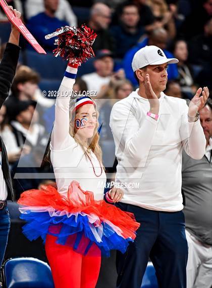 Thumbnail 2 in Los Alamitos vs. Mira Costa (CIF SS DIV 1 Championship) photogallery.
