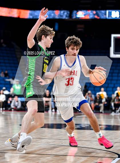 Thumbnail 3 in Los Alamitos vs. Mira Costa (CIF SS DIV 1 Championship) photogallery.