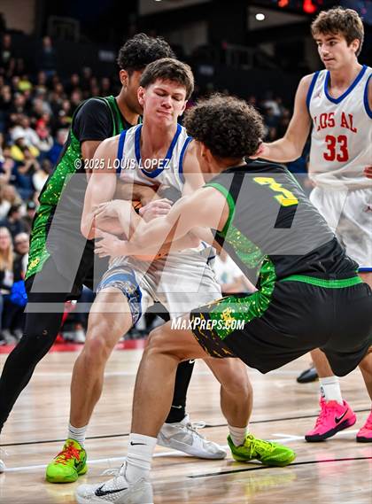 Thumbnail 3 in Los Alamitos vs. Mira Costa (CIF SS DIV 1 Championship) photogallery.