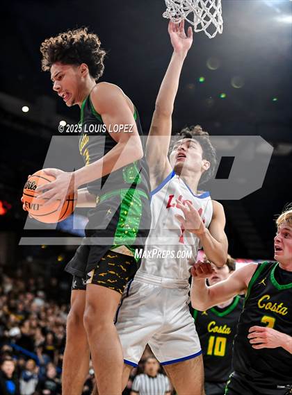 Thumbnail 2 in Los Alamitos vs. Mira Costa (CIF SS DIV 1 Championship) photogallery.