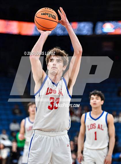 Thumbnail 3 in Los Alamitos vs. Mira Costa (CIF SS DIV 1 Championship) photogallery.
