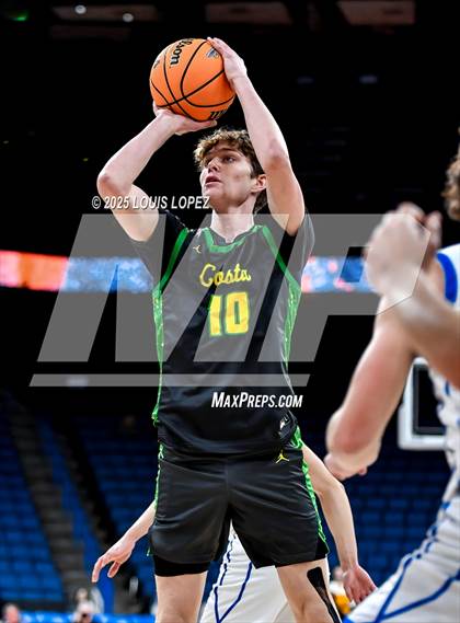 Thumbnail 1 in Los Alamitos vs. Mira Costa (CIF SS DIV 1 Championship) photogallery.
