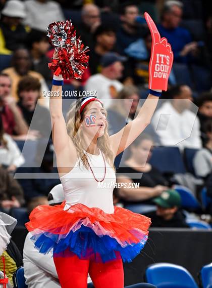 Thumbnail 2 in Los Alamitos vs. Mira Costa (CIF SS DIV 1 Championship) photogallery.