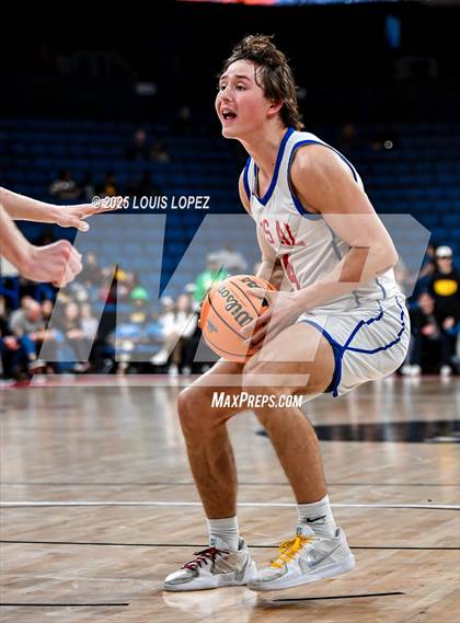 Thumbnail 3 in Los Alamitos vs. Mira Costa (CIF SS DIV 1 Championship) photogallery.