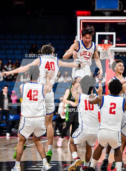 Thumbnail 3 in Los Alamitos vs. Mira Costa (CIF SS DIV 1 Championship) photogallery.