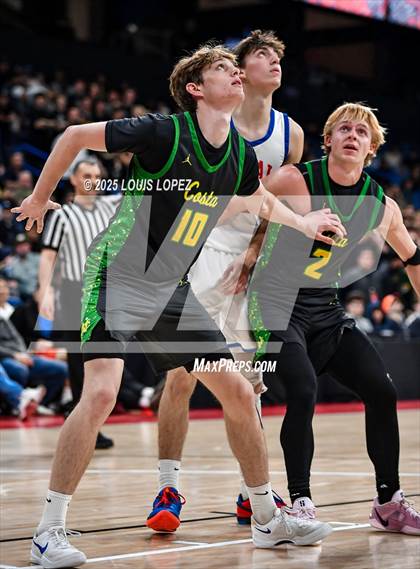 Thumbnail 2 in Los Alamitos vs. Mira Costa (CIF SS DIV 1 Championship) photogallery.