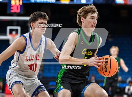 Thumbnail 3 in Los Alamitos vs. Mira Costa (CIF SS DIV 1 Championship) photogallery.