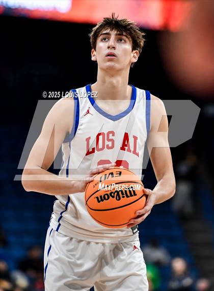 Thumbnail 3 in Los Alamitos vs. Mira Costa (CIF SS DIV 1 Championship) photogallery.