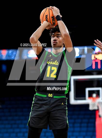 Thumbnail 2 in Los Alamitos vs. Mira Costa (CIF SS DIV 1 Championship) photogallery.