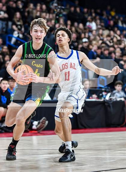 Thumbnail 3 in Los Alamitos vs. Mira Costa (CIF SS DIV 1 Championship) photogallery.