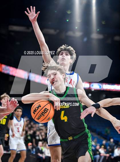 Thumbnail 2 in Los Alamitos vs. Mira Costa (CIF SS DIV 1 Championship) photogallery.
