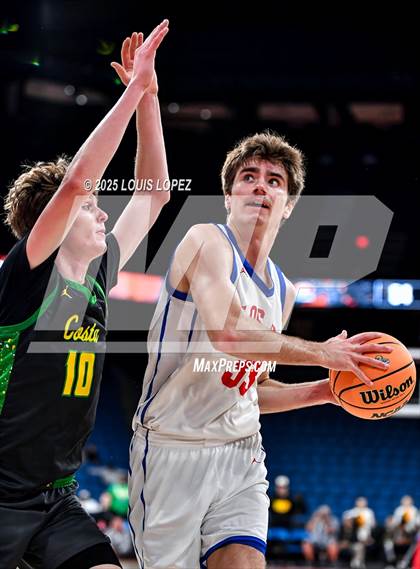Thumbnail 2 in Los Alamitos vs. Mira Costa (CIF SS DIV 1 Championship) photogallery.
