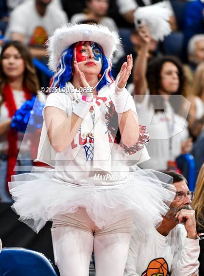 Thumbnail 2 in Los Alamitos vs. Mira Costa (CIF SS DIV 1 Championship) photogallery.
