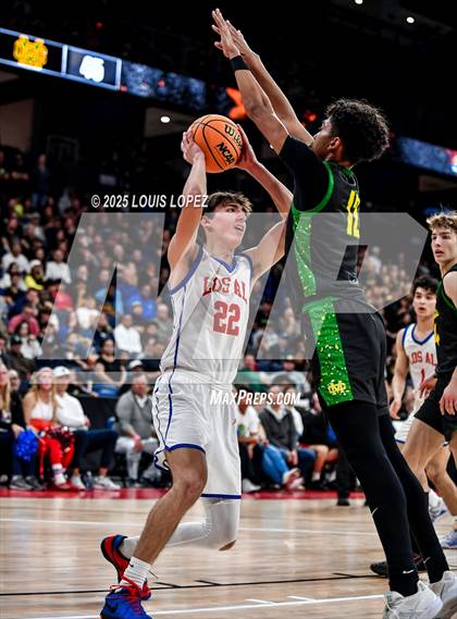 Thumbnail 3 in Los Alamitos vs. Mira Costa (CIF SS DIV 1 Championship) photogallery.