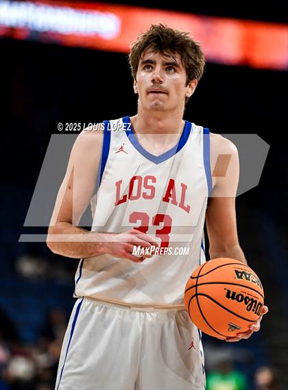 Thumbnail 3 in Los Alamitos vs. Mira Costa (CIF SS DIV 1 Championship) photogallery.
