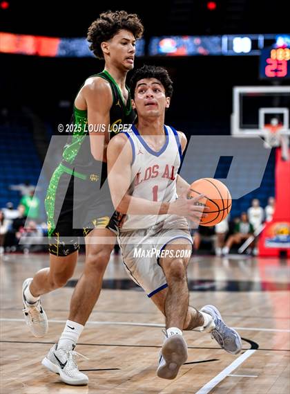 Thumbnail 3 in Los Alamitos vs. Mira Costa (CIF SS DIV 1 Championship) photogallery.