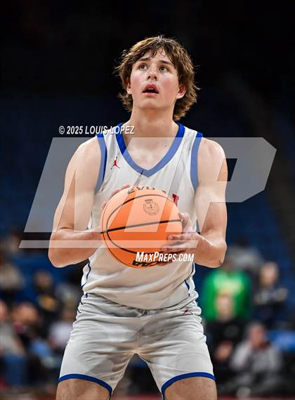 Thumbnail 3 in Los Alamitos vs. Mira Costa (CIF SS DIV 1 Championship) photogallery.