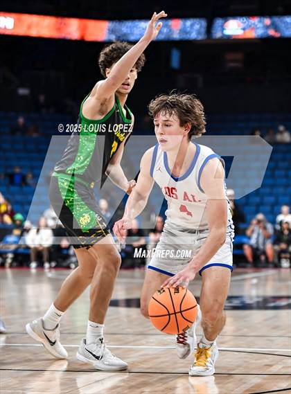 Thumbnail 3 in Los Alamitos vs. Mira Costa (CIF SS DIV 1 Championship) photogallery.