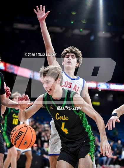 Thumbnail 3 in Los Alamitos vs. Mira Costa (CIF SS DIV 1 Championship) photogallery.