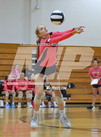 Thumbnail 3 in White Oak @ Croatan photogallery.