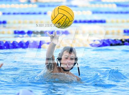 Thumbnail 2 in Grossmont @ La Jolla photogallery.