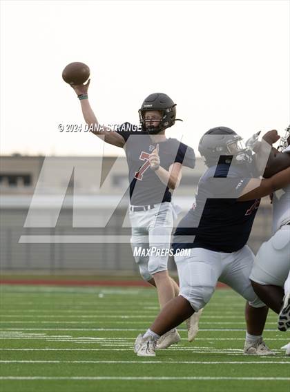 Thumbnail 3 in Katy Taylor @ Tompkins (White) photogallery.