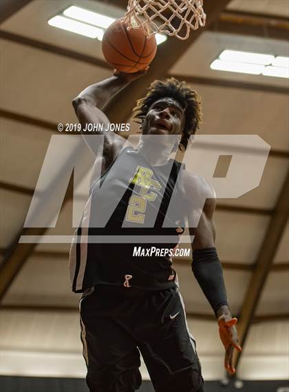 Thumbnail 3 in Roselle Catholic vs Ranney (Jersey Shore Challenge photogallery.