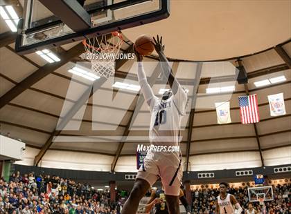 Thumbnail 2 in Roselle Catholic vs Ranney (Jersey Shore Challenge photogallery.