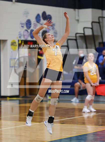 Thumbnail 3 in Lincoln @ Shenango photogallery.