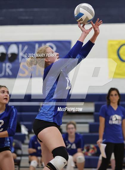 Thumbnail 2 in Lincoln @ Shenango photogallery.