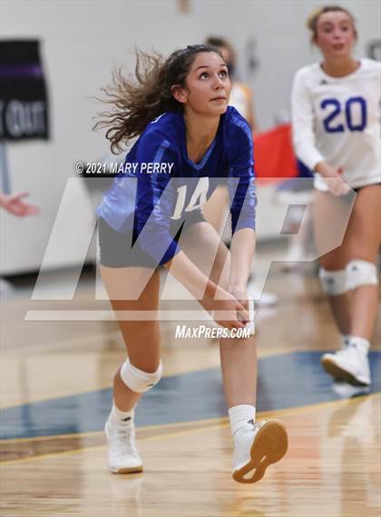 Thumbnail 1 in Lincoln @ Shenango photogallery.