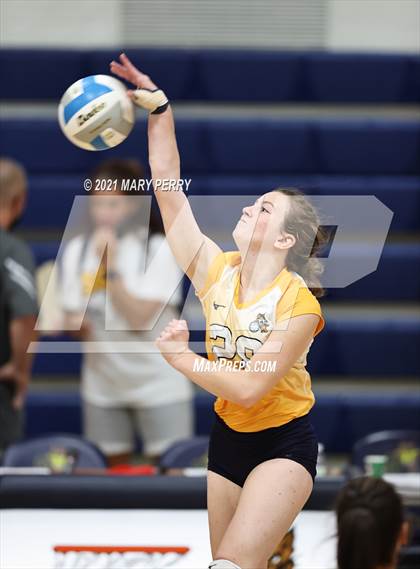Thumbnail 1 in Lincoln @ Shenango photogallery.