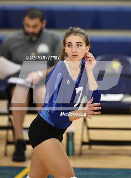 Thumbnail 2 in Lincoln @ Shenango photogallery.