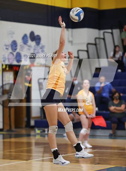 Thumbnail 1 in Lincoln @ Shenango photogallery.
