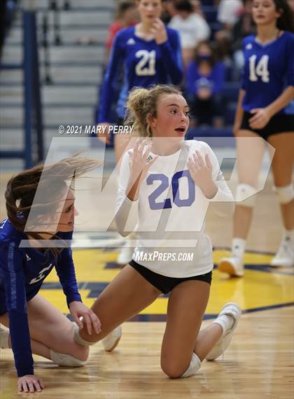 Thumbnail 1 in Lincoln @ Shenango photogallery.
