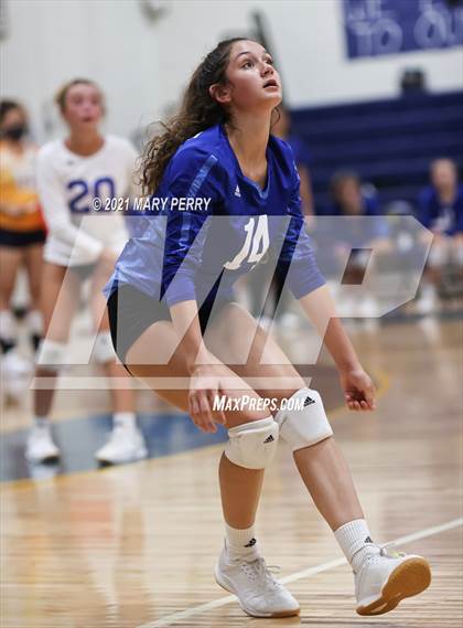 Thumbnail 1 in Lincoln @ Shenango photogallery.