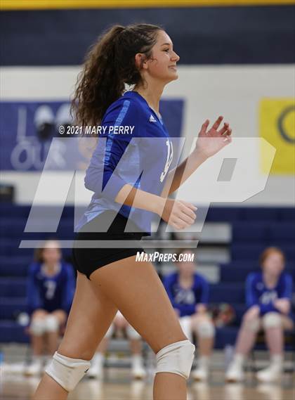 Thumbnail 1 in Lincoln @ Shenango photogallery.