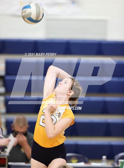 Thumbnail 3 in Lincoln @ Shenango photogallery.