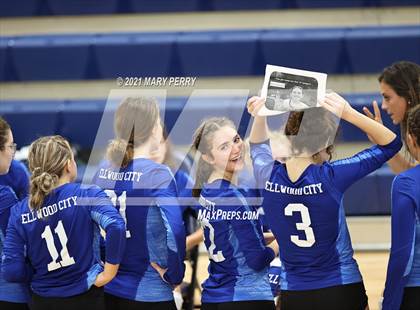 Thumbnail 1 in Lincoln @ Shenango photogallery.