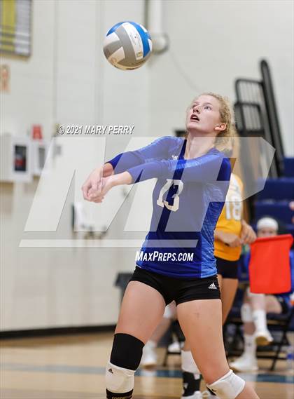 Thumbnail 3 in Lincoln @ Shenango photogallery.