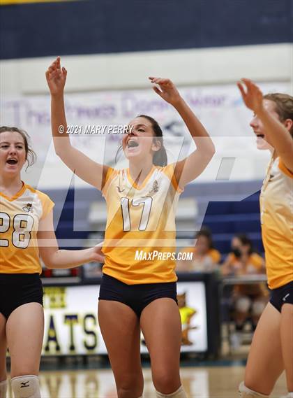 Thumbnail 3 in Lincoln @ Shenango photogallery.