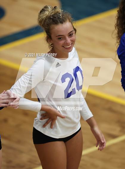 Thumbnail 2 in Lincoln @ Shenango photogallery.
