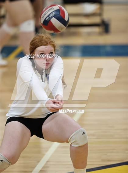 Thumbnail 1 in Lincoln @ Shenango photogallery.